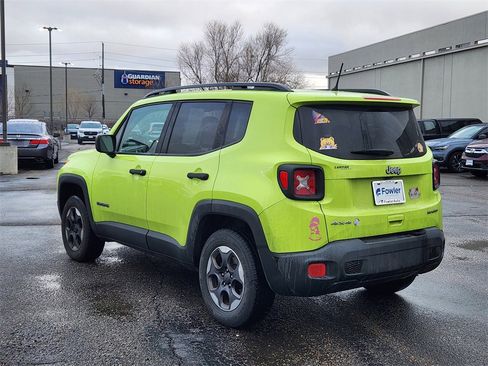 Used 2018 Jeep Renegade Sport w/ Power & Air Group image 3