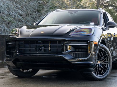 New 2026 Porsche Cayenne E-Hybrid image 7