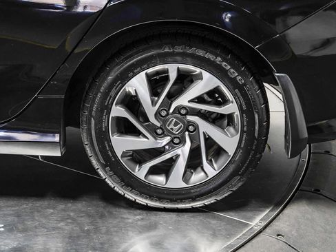 Used 2017 Honda Civic EX image 10