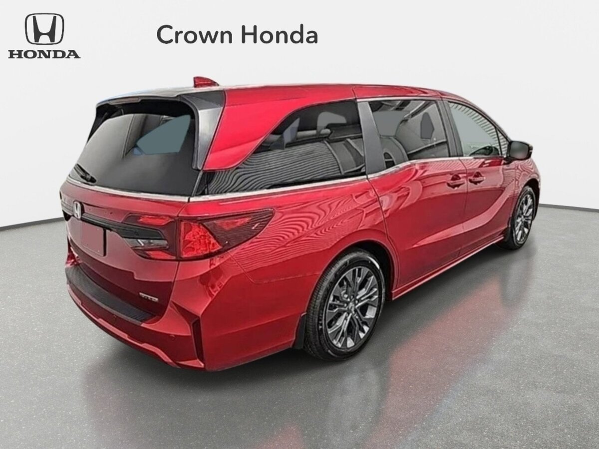 New 2026 Honda Odyssey Touring image 4