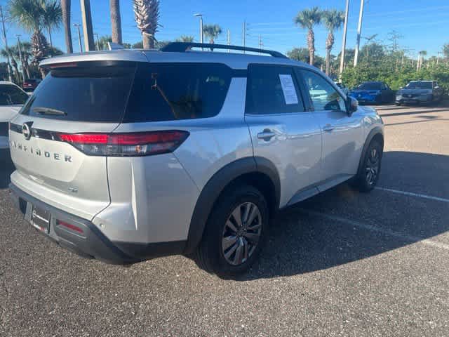 Used 2024 Nissan Pathfinder SV FWD image 11