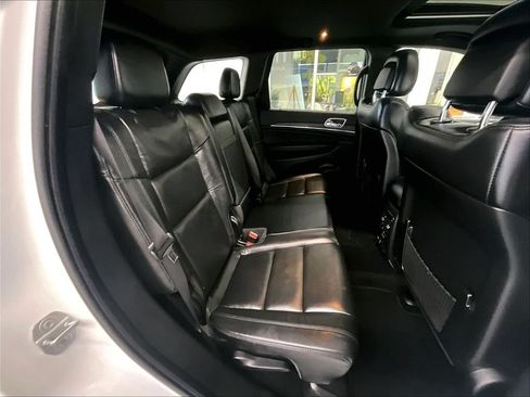 Used 2022 Jeep Grand Cherokee Limited AWD/4WD image 16
