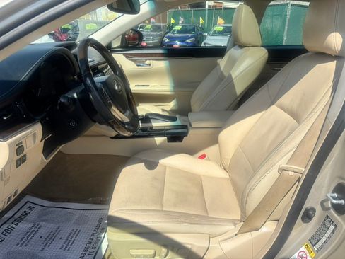 Used 2015 Lexus ES 350 F Sport w/ Luxury Package FWD image 14