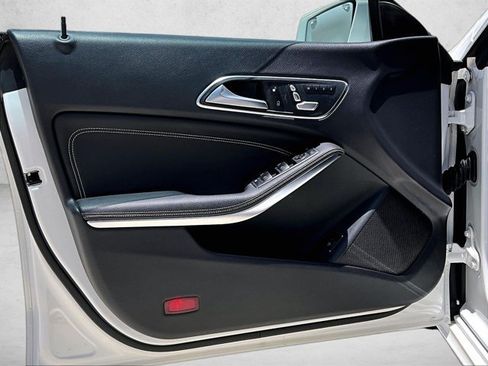 Used 2019 Mercedes-Benz CLA 250 image 18