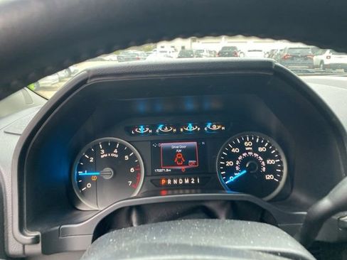 Used 2016 Ford F150 XLT w/ Equipment Group 302A Luxury image 18