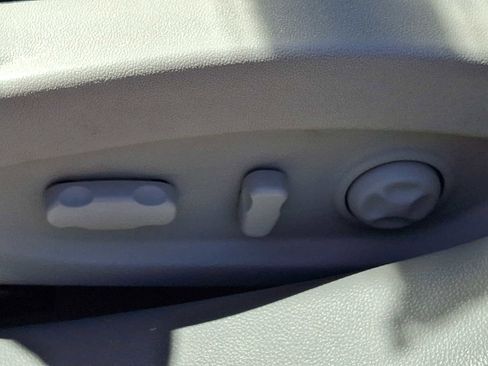 Used 2010 Buick LaCrosse CXL AWD/4WD image 23