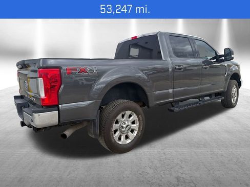 Used 2019 Ford F250 Lariat w/ Lariat Value Package AWD/4WD image 3