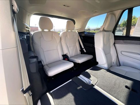 New 2026 Volvo XC90 B6 Ultra w/ Protection Package image 28