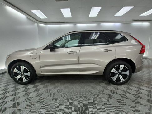 Used 2025 Volvo XC60 T8 Core w/ Protection Package Premier AWD/4WD image 2