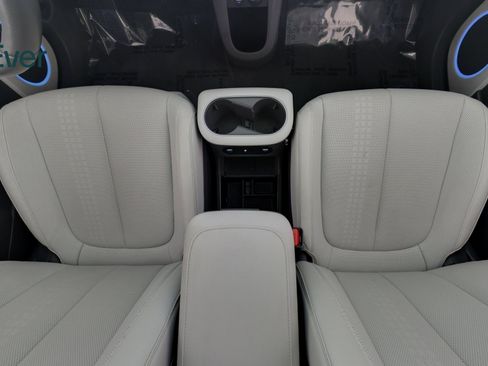 Used 2024 Hyundai Ioniq 5 Limited image 24