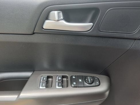 Used 2020 Kia Sportage LX FWD image 10