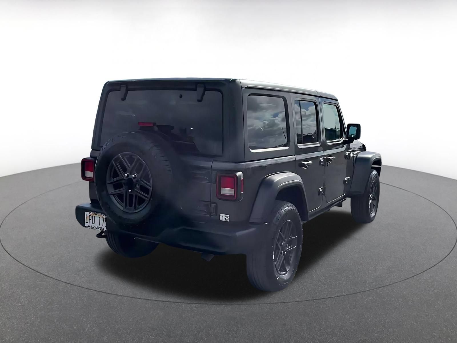 Used 2025 Jeep Wrangler Unlimited Sport AWD/4WD image 13