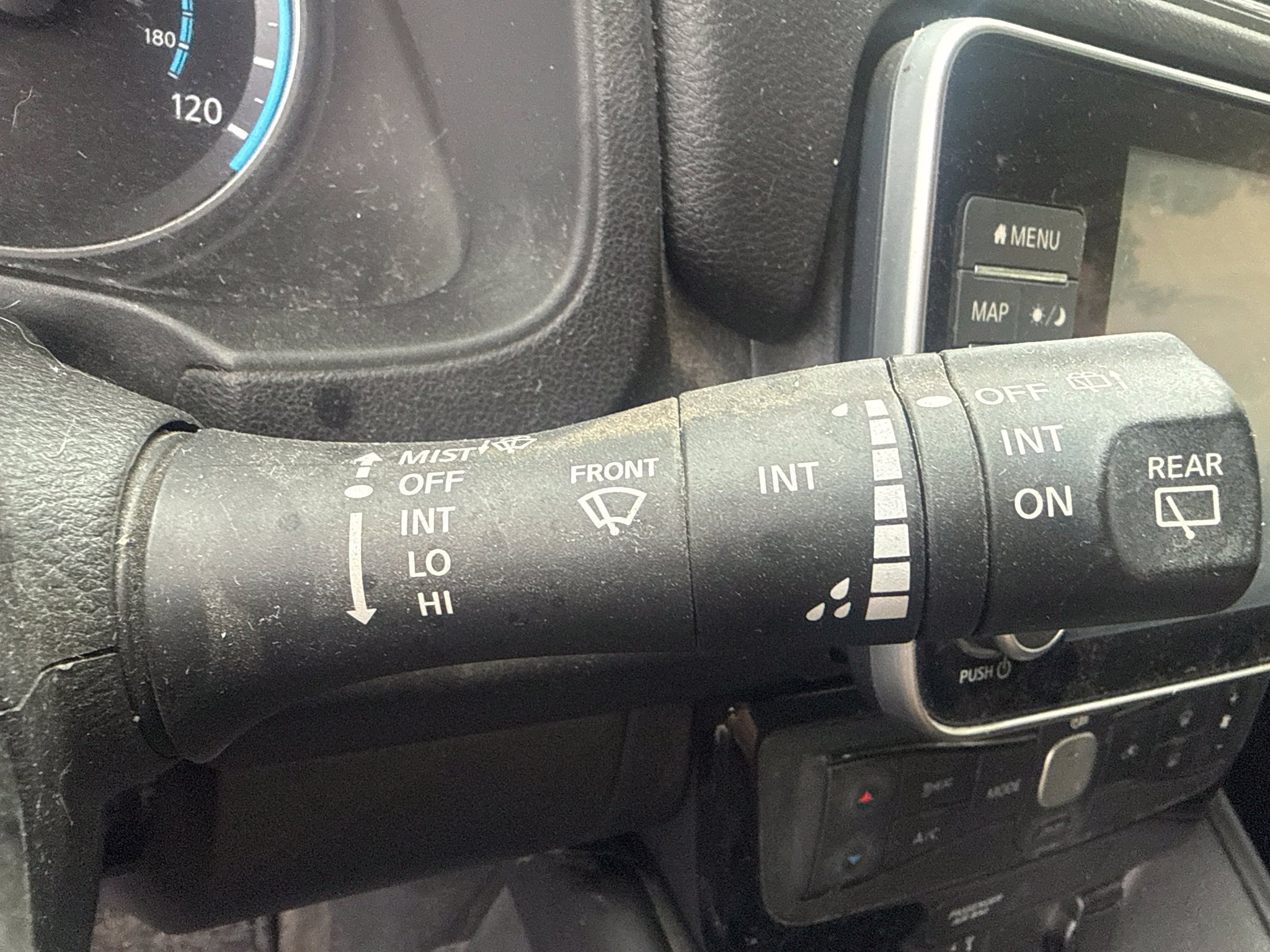 Used 2020 Nissan Leaf SV FWD image 21