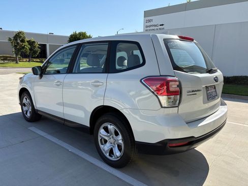Used 2018 Subaru Forester 2.5i AWD/4WD image 4