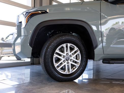 Used 2024 Toyota Tundra SR5 w/ SR5 Premium Package AWD/4WD image 9