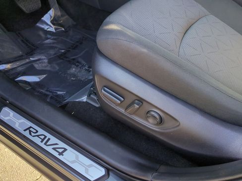 Used 2023 Toyota RAV4 XLE image 16