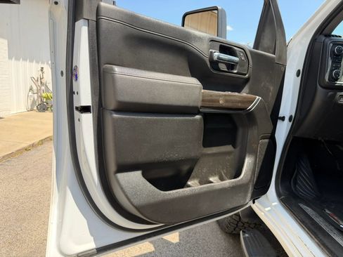 Used 2023 Chevrolet Silverado 2500 LT w/ Convenience Package AWD/4WD image 21