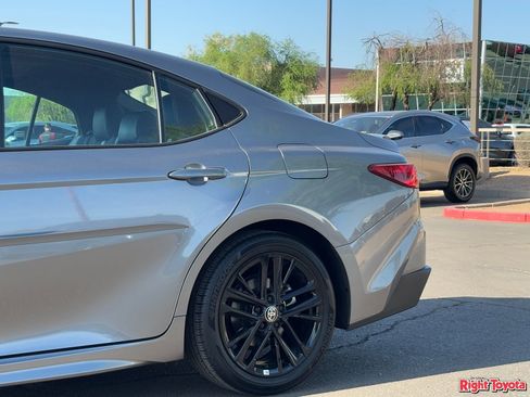 Certified 2025 Toyota Camry SE image 10