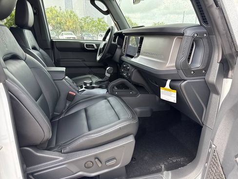 New 2026 Ford Bronco Outer Banks w/ Sasquatch Package AWD/4WD image 22