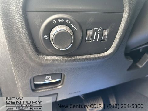 New 2026 Jeep Grand Cherokee Laredo X AWD/4WD image 21