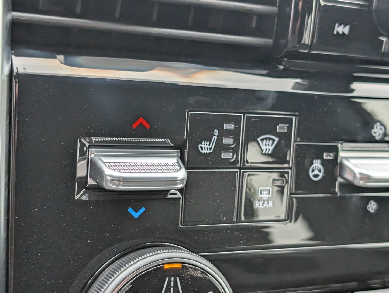 New 2026 Nissan Armada SL RWD image 14