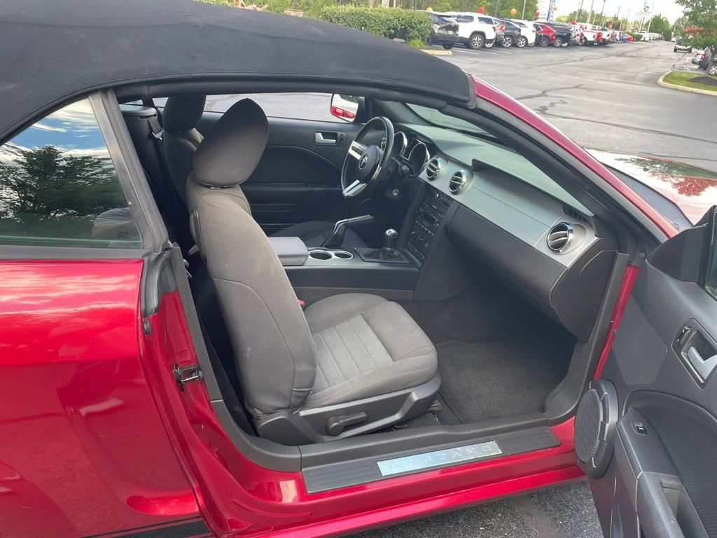 Used 2007 Ford Mustang GT RWD image 22