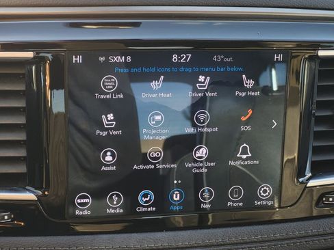 Used 2018 Chrysler Pacifica Limited image 27