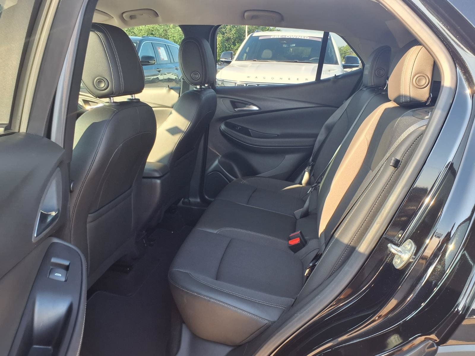 Used 2025 Buick Encore GX Preferred FWD image 11