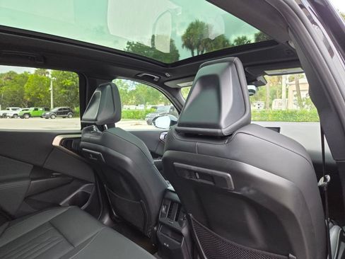Used 2025 BMW X3 xDrive30i AWD/4WD image 17
