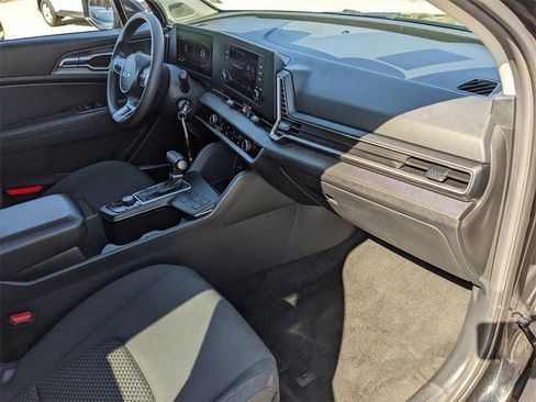 Certified 2024 Kia Sportage LX image 14