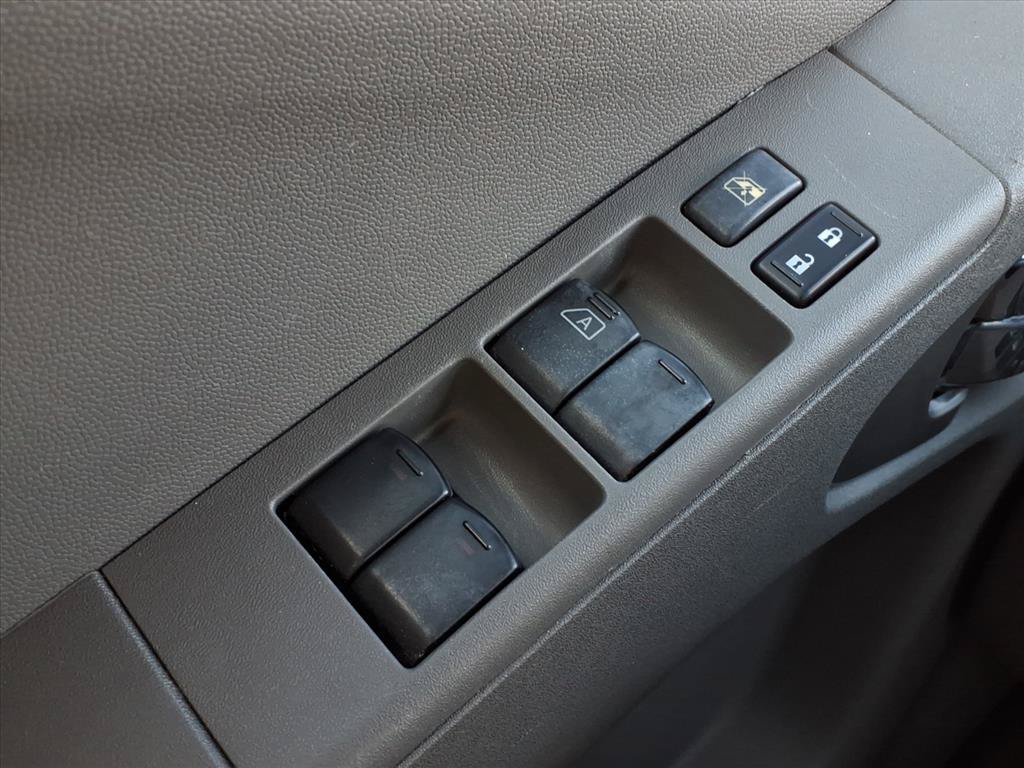 Used 2018 Nissan Frontier SV AWD/4WD image 18