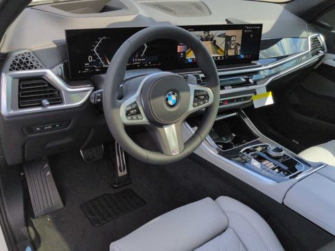 Used 2026 BMW X5 xDrive40i w/ Executive Package AWD/4WD image 10