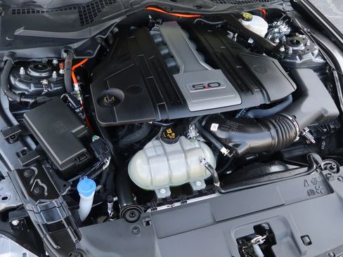 Used 2020 Ford Mustang GT Premium RWD image 35