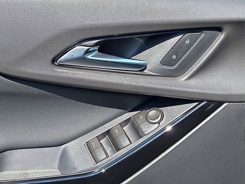 New 2026 Chevrolet Equinox LT FWD image 15