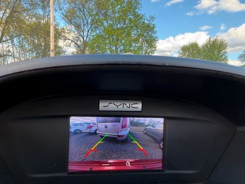 Used 2016 Ford Escape SE w/ SE Cold Weather Package AWD/4WD image 12