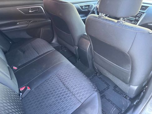 Used 2018 Nissan Altima 2.5 SV FWD image 9