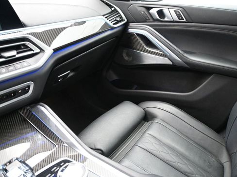 Used 2021 BMW X6 M50i w/ Executive Package image 7