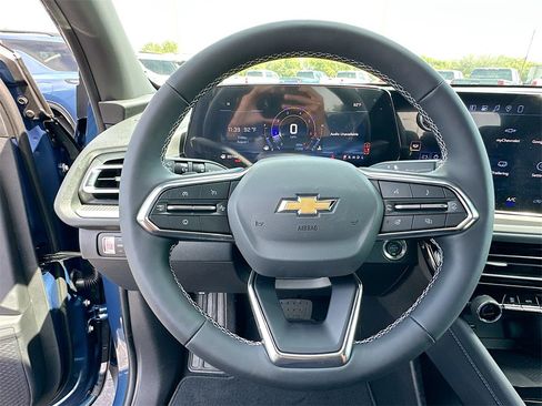 New 2026 Chevrolet Traverse LT image 7