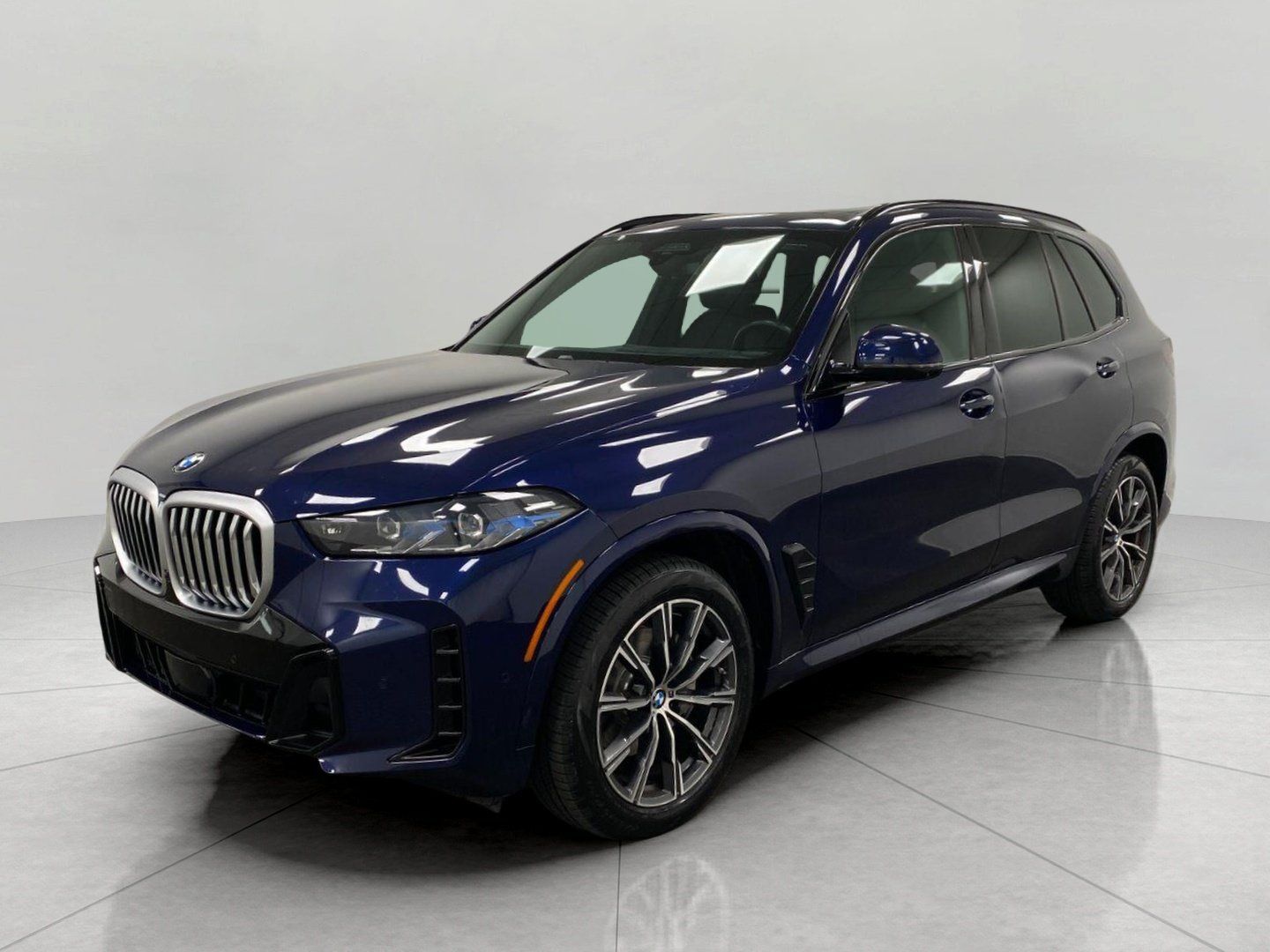 Used 2025 BMW X5 xDrive40i w/ Executive Package AWD/4WD image 14