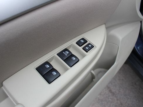 Used 2013 Subaru Outback 2.5i Premium image 16