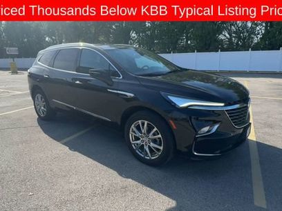 Used 2024 Buick Enclave Essence w/ Experience Buick Package