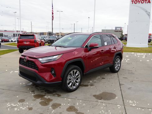 New 2025 Toyota RAV4 XLE Premium w/ Weather Package image 4