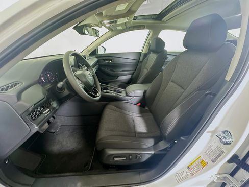 Used 2025 Honda Accord SE image 13