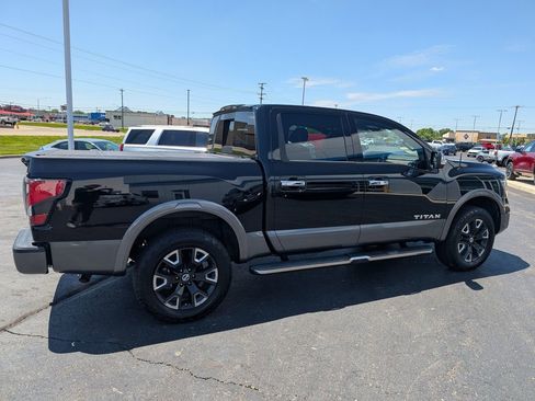 Used 2021 Nissan Titan Platinum Reserve w/ Moonroof Package AWD/4WD image 8