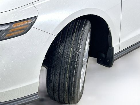Used 2025 Honda Accord LX image 25