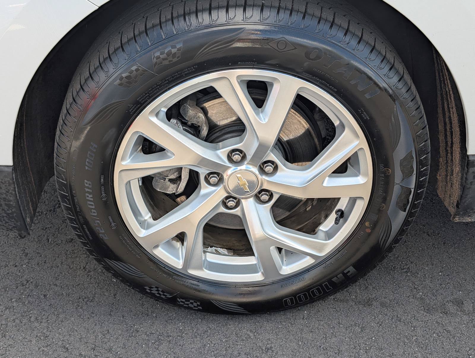 Used 2020 Chevrolet Equinox LT FWD image 10