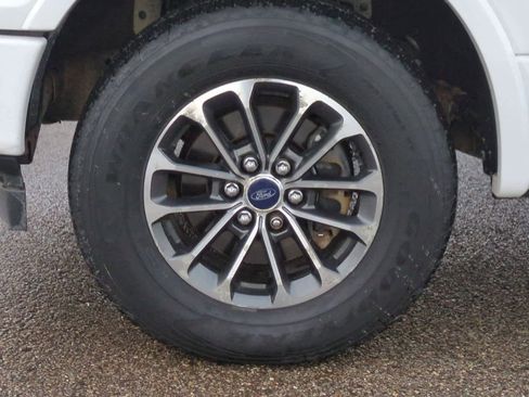 Used 2018 Ford F150 XLT w/ Equipment Group 302A Luxury image 14