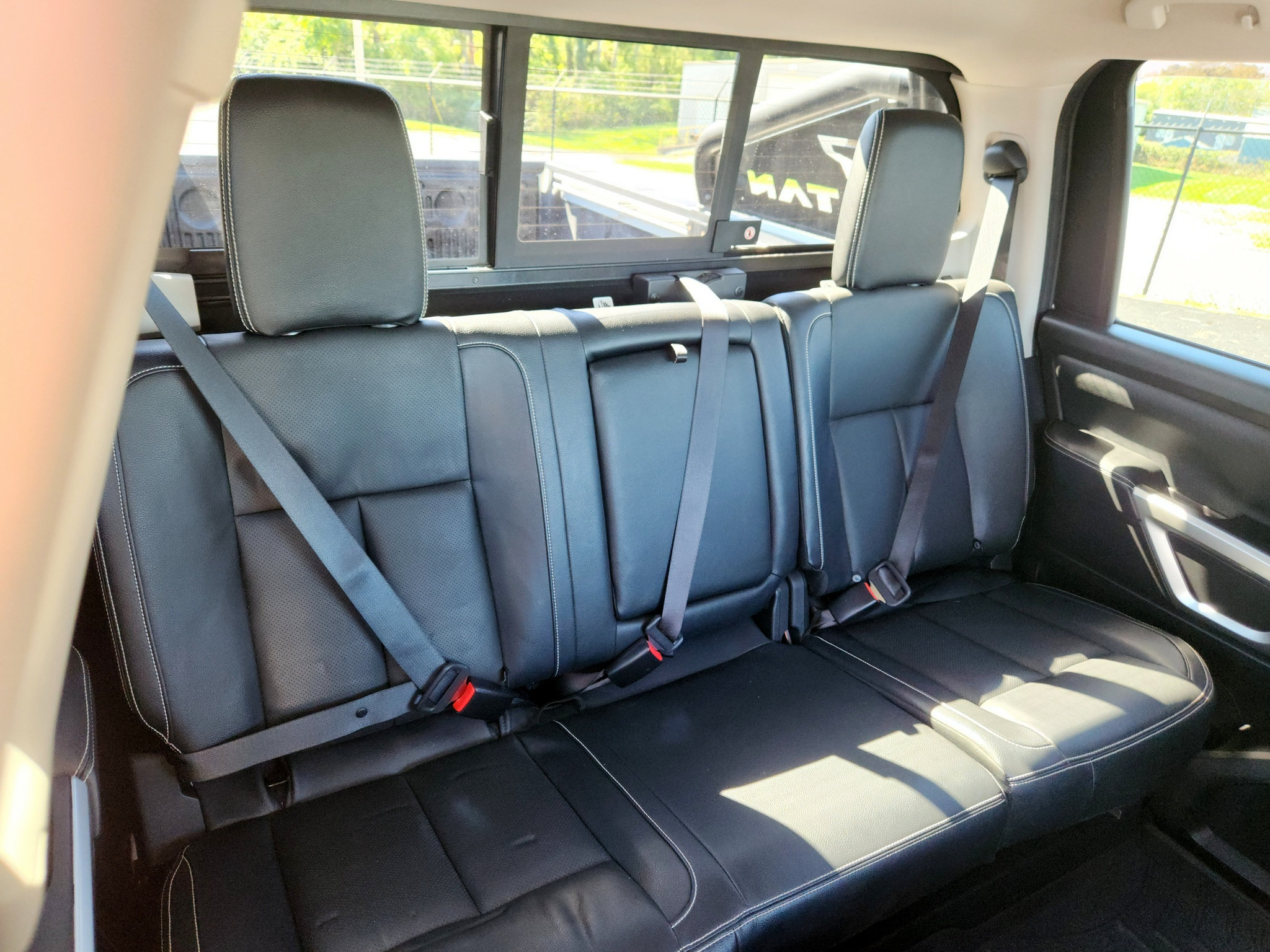 Used 2018 Nissan Titan PRO-4X w/ Pro-4x Convenience Package AWD/4WD image 39