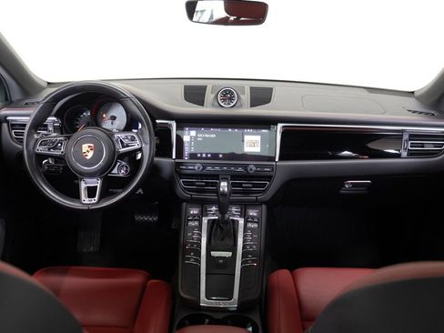 Used 2021 Porsche Macan S AWD/4WD image 25