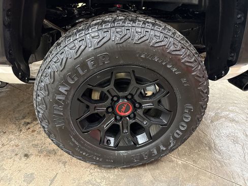Used 2025 Toyota Tacoma TRD Pro image 8